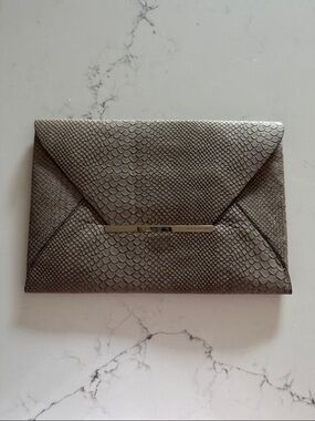 Vintage BCBGMaxAzria Metallic Grey-Beige Snake-Embossed Envelope Clutch